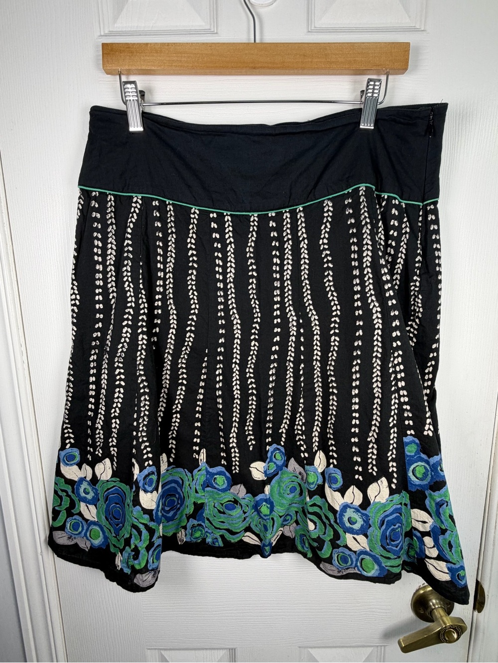 Reitmans Black Floral Border A-Line Skirt Women's 13 Cottagecore Boho